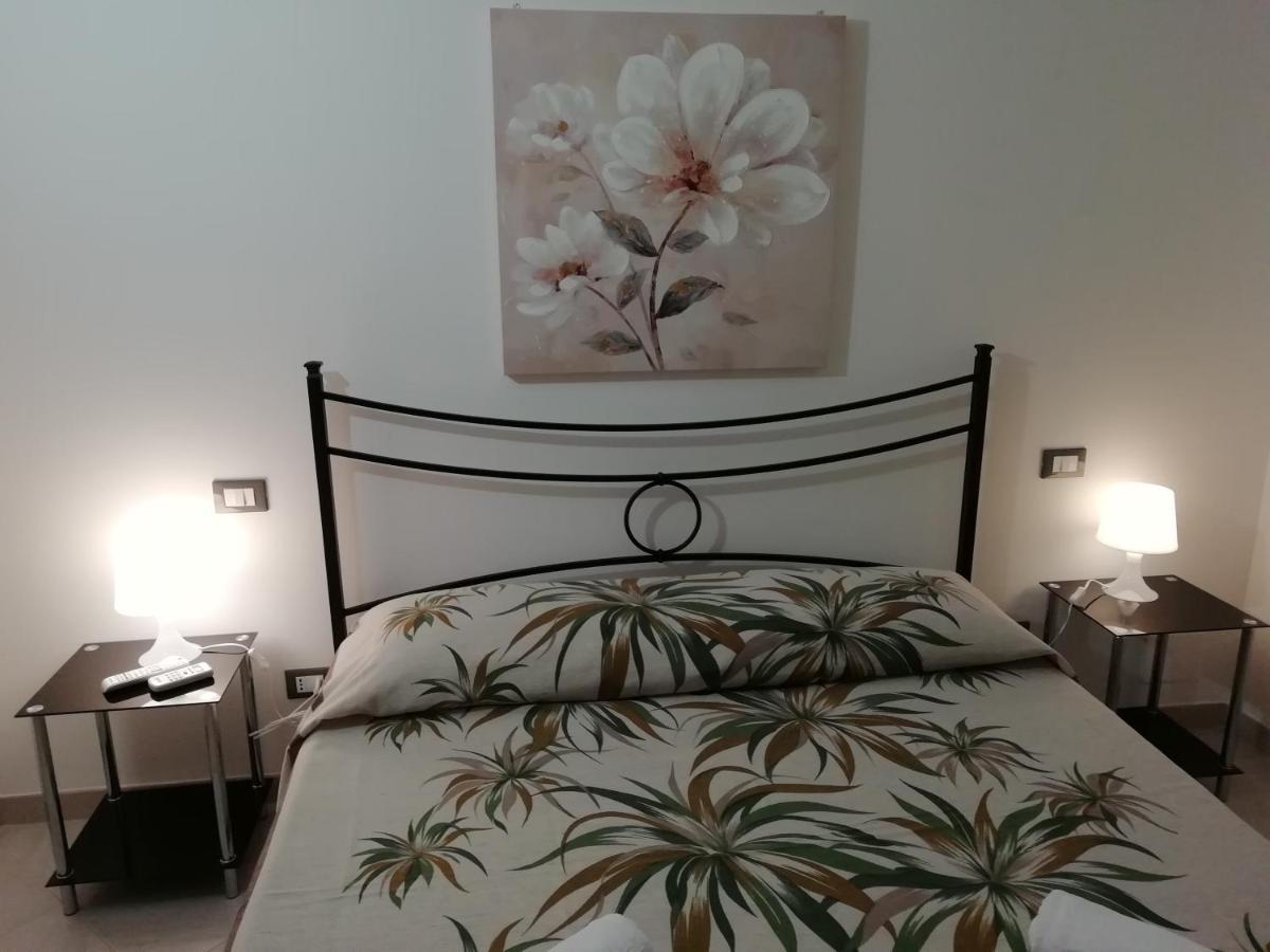 Da Luigi Locazioni Brevi Turistiche Bed and Breakfast Monopoli Eksteriør billede